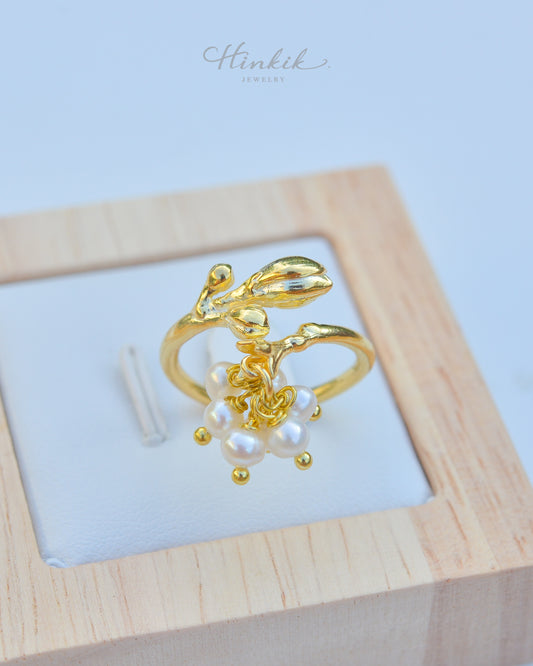 แหวนดอกมะลิประดับมุกและหินแท้