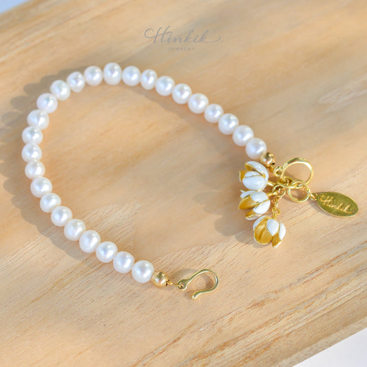 Freshwater Pearl Bracelet with White Enamel Jasmine Flowers