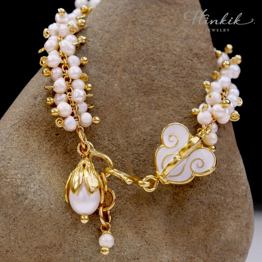 Crown flower Bracelet A full circle of freshwater pearls