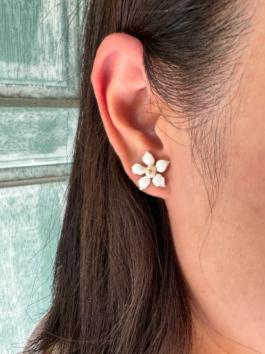 Dok Kaew Orange Jasmine Stud Earrings – White Enamel